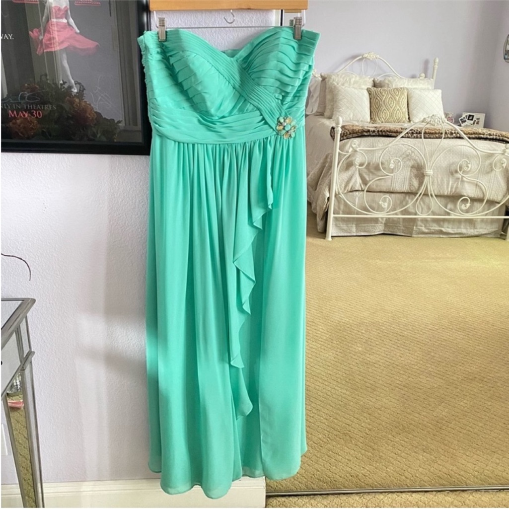 Womenâs Tiffany Blue May Queen Couture Formal Strapless Gown Size 14
